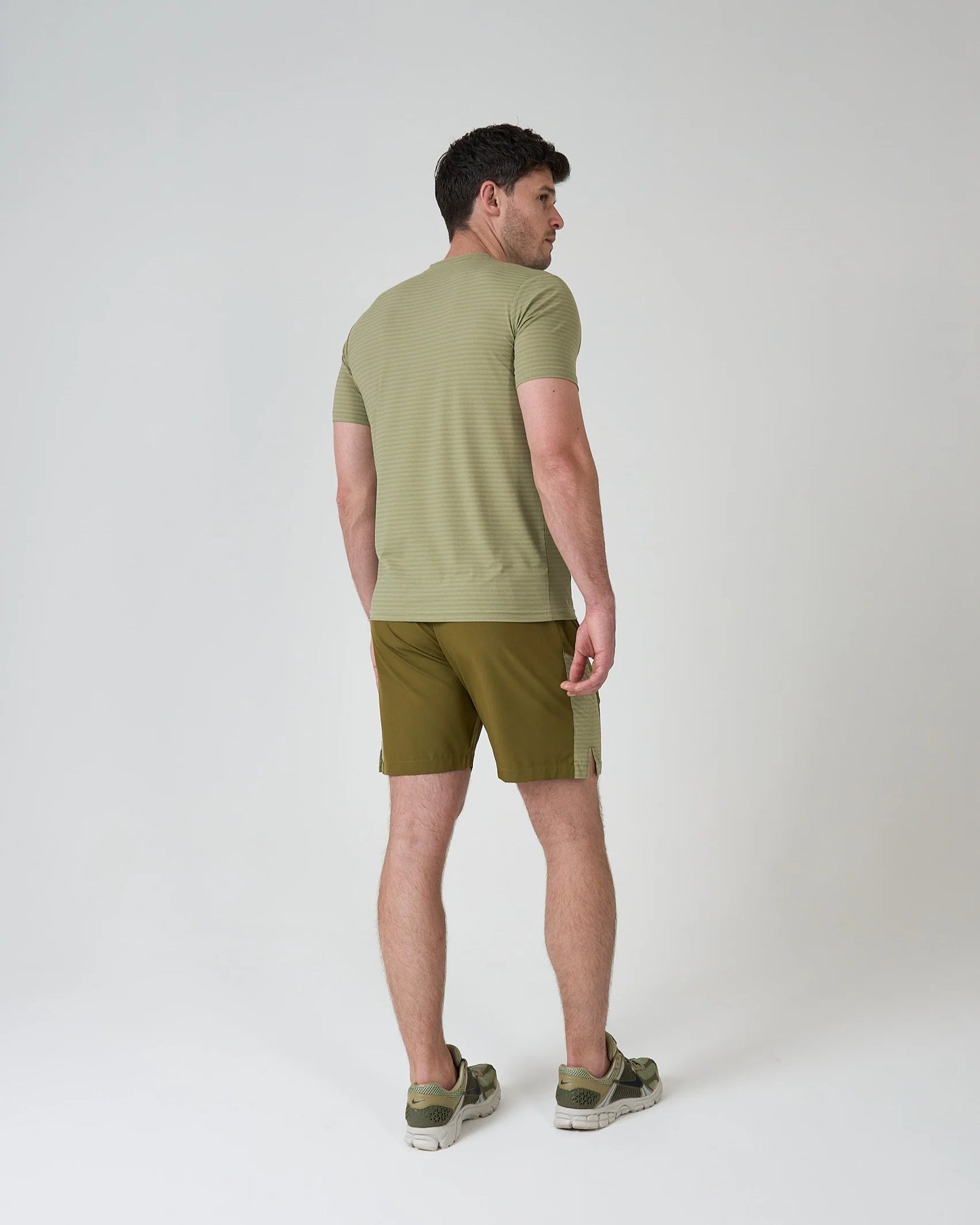 Frequency Momentum Tee Olive