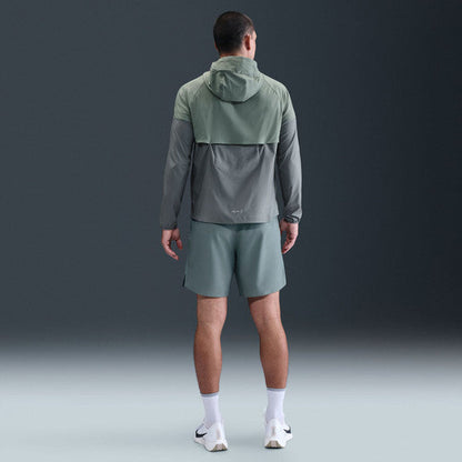 Nike Impossibly Lightweight Windrunner Jacket clay green/smoke grey