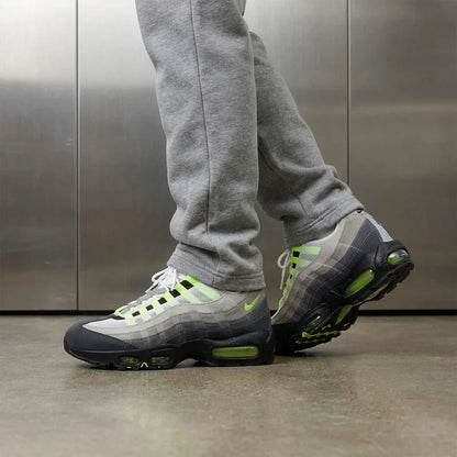 Nike Air Max 95 OG Neon