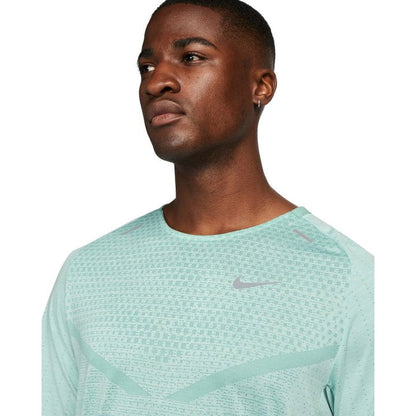 Nike Dri-FIT Advanced Techknit Ultra Short Sleeve Tee Saige